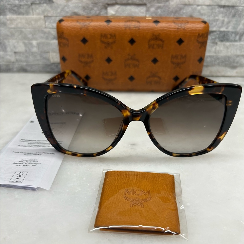 MCM Sunglasses New - So Classy - Picture 1 of 8